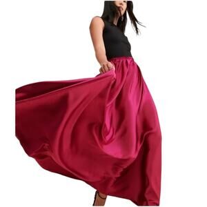 Ripley Rader Satin Gown Ashley Medium